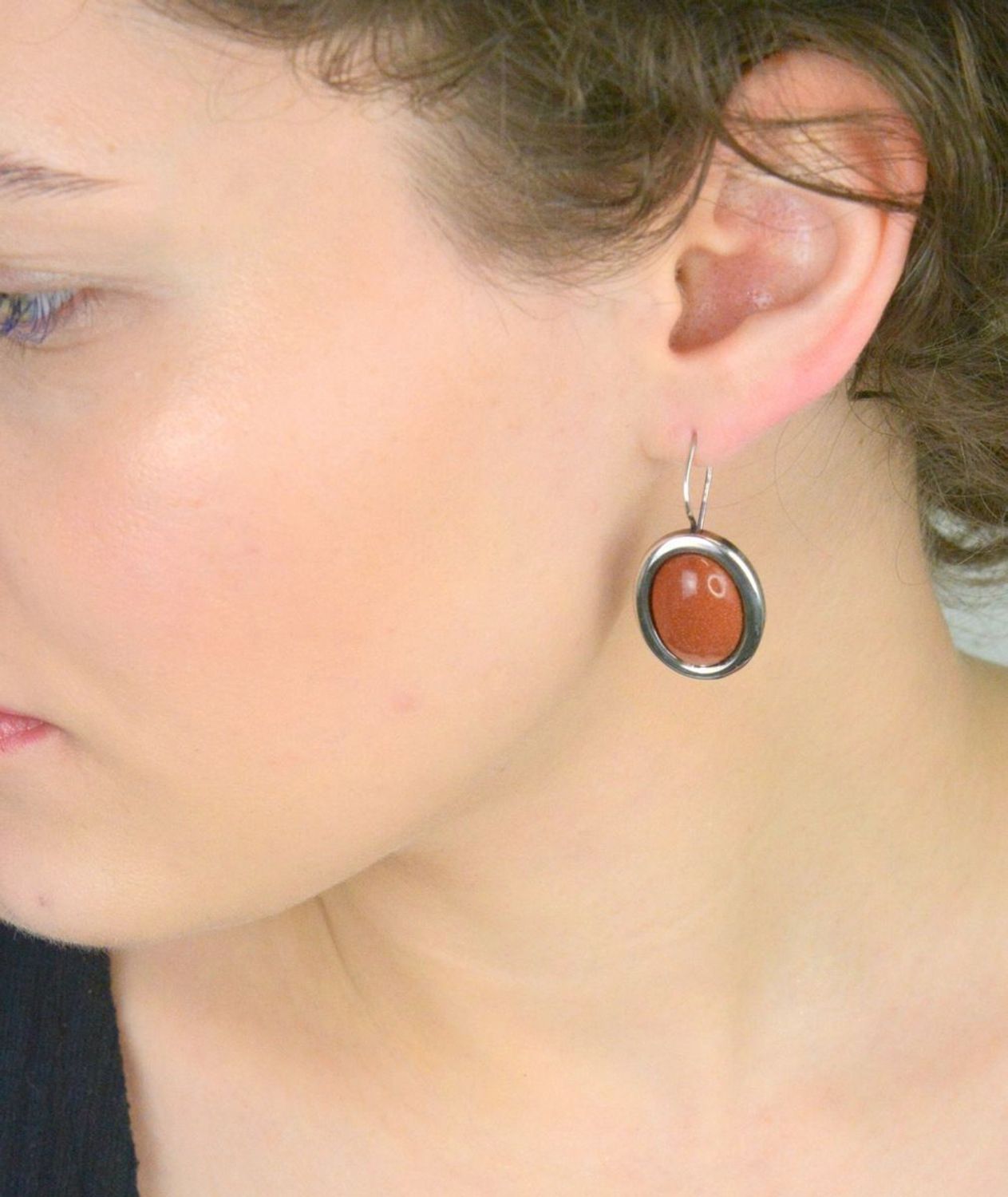 Srebrne kolczyki 925 z piaskiem pustyni ✨ Długość 3,5 cm, waga 7,4 gram, zapięcie na bigiel. Elegancja i kosmiczny blask w jednym. Srebrne duże kolczyki z piaskiem pustyni 🌌  Srebro 9251.jpg